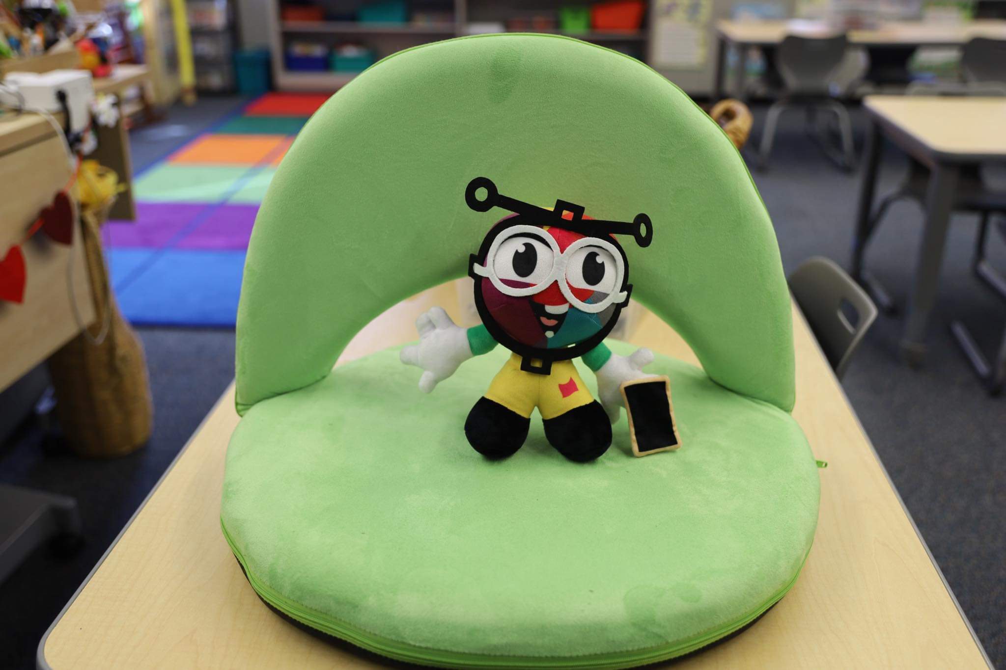 Classroom-Calm-Down Corner-with-ahvianthecreative-theme-emotions-corner (7)