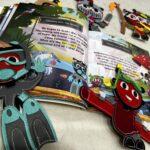 realistic-book-opened-with-finger-puppets (7)